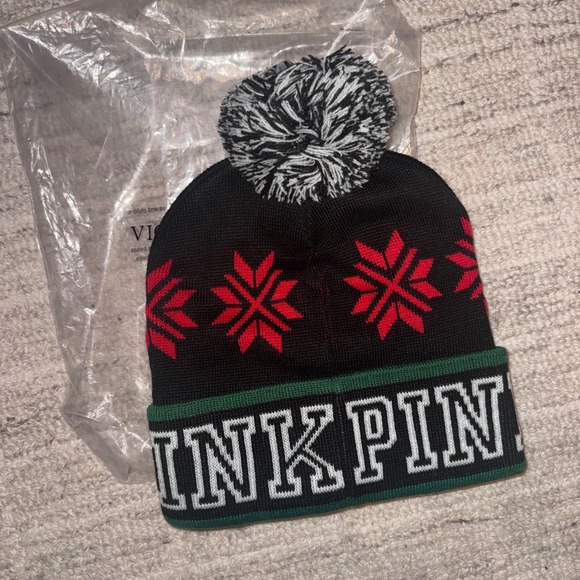 Victoria's Secret pink fair isle pom-pom beanie - Picture 2 of 3
